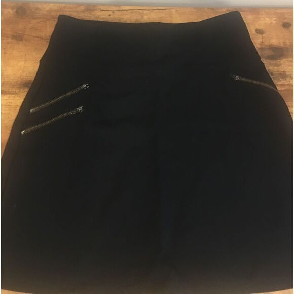 Athleta  size 8 black skirt - Picture 2 of 6